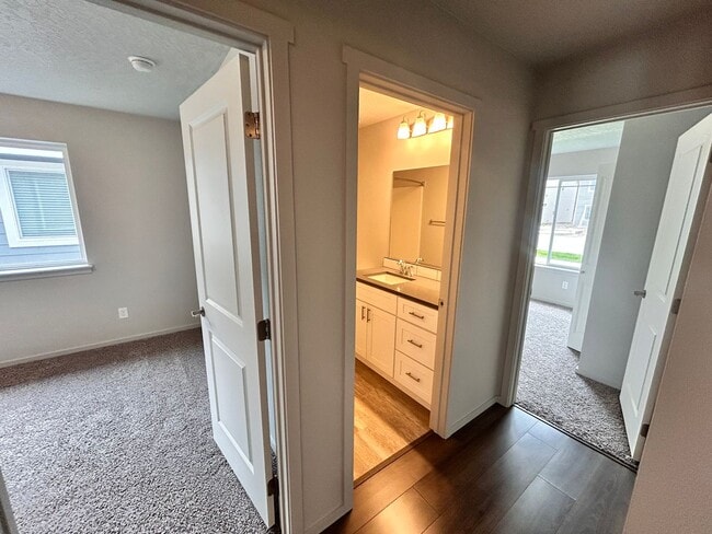 Building Photo - Stunning 3 Bed, 2 Bath Rancher in Spokane ...