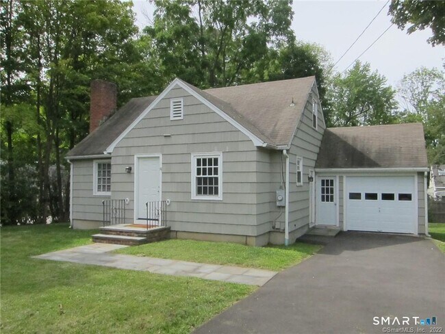 Building Photo - 8 Rochambeau Ave