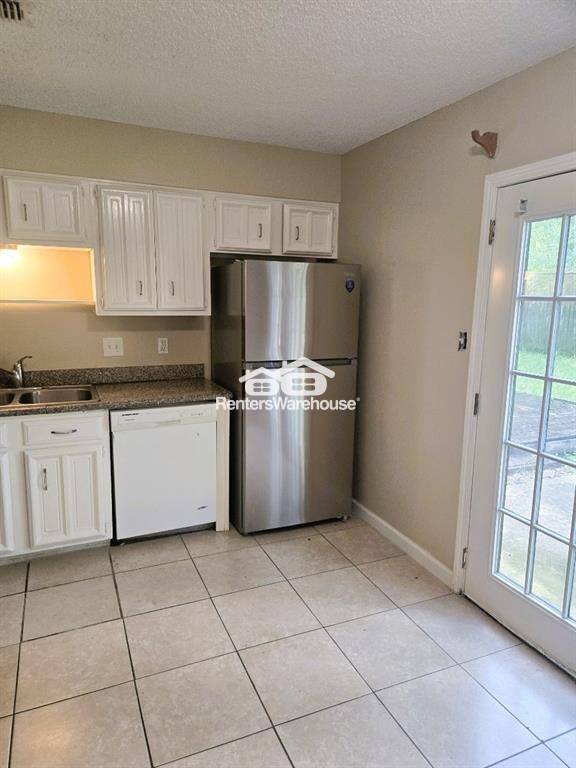 Building Photo - 3207 Glade Springs Dr