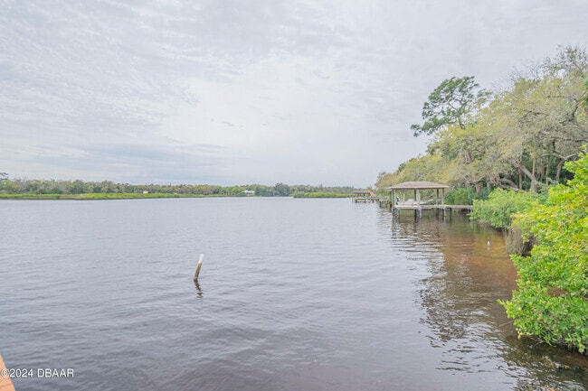 Building Photo - 6236 Clover Bend Dr