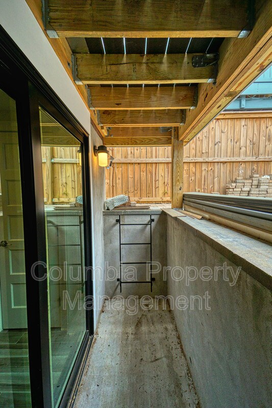 Building Photo - 1209 Lamont St NW