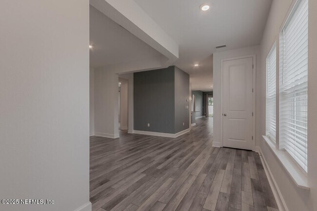 Building Photo - 10157 Innovation Way