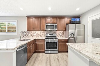 Building Photo - 20210 Silver Cypress Ct