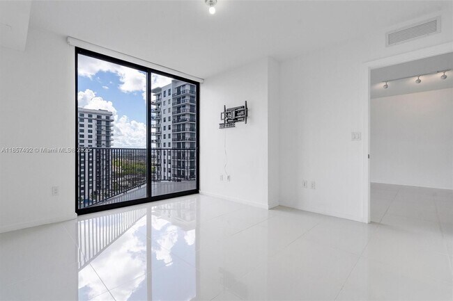 Building Photo - 5252 NW 85th Ave