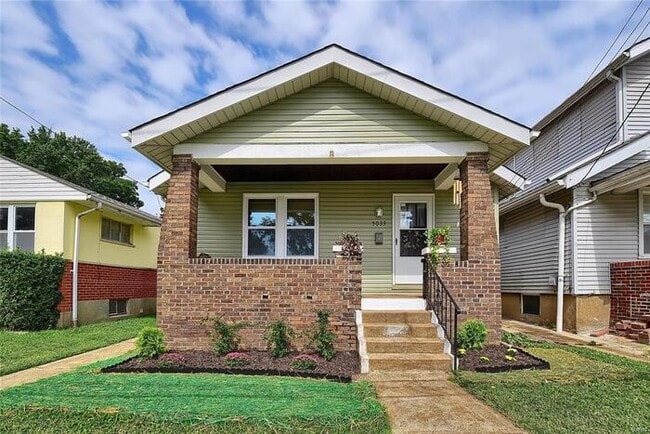 Building Photo - Fantastic 2bd/1ba home! Let yourself in!