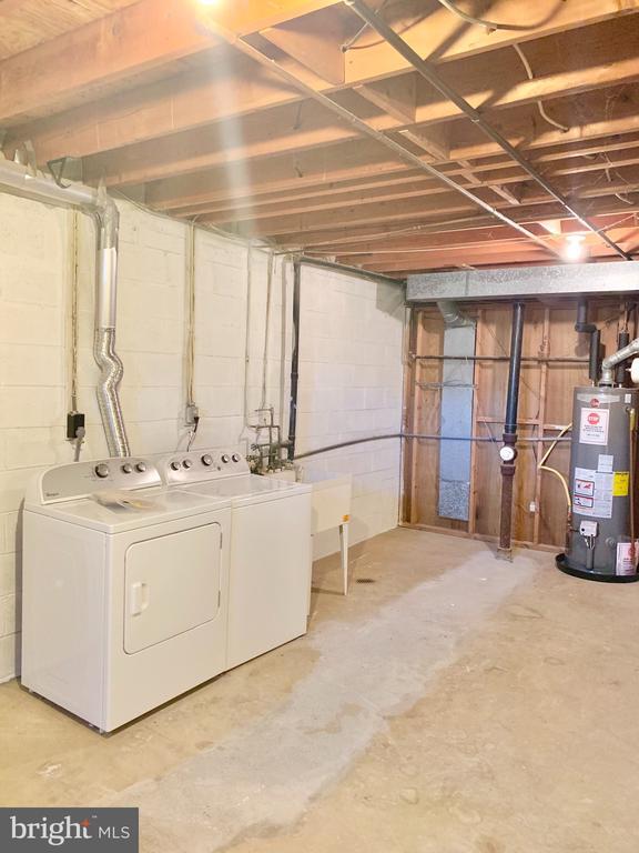 Building Photo - 1557 Dunterry Pl