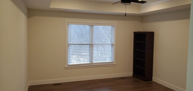 Building Photo - 5 bd, 3 ba house SW Columbia, quick access to providence, just south of Rockbridge school