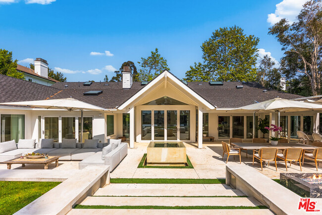Building Photo - 797 Amalfi Dr