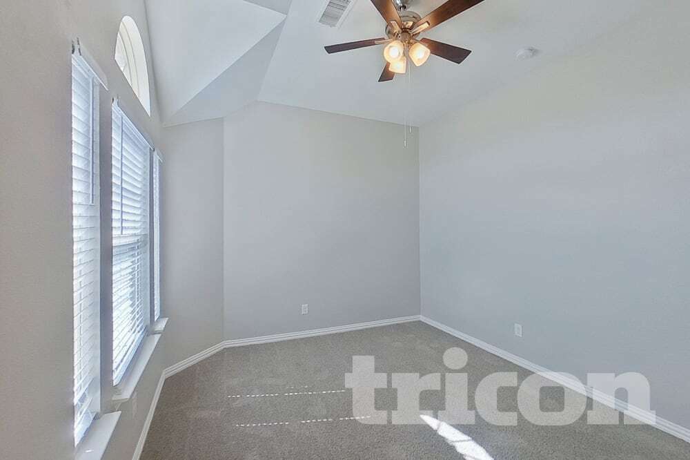 Building Photo - 131 Lake Trail Dr