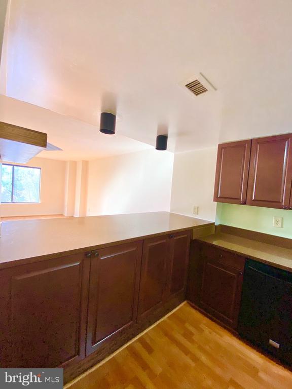 Building Photo - 1600 Prince St