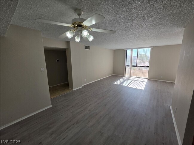 Building Photo - 3930 University Center Dr
