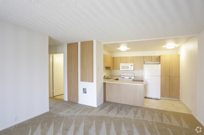 Primary Photo - La Jolla Canyon Apartments