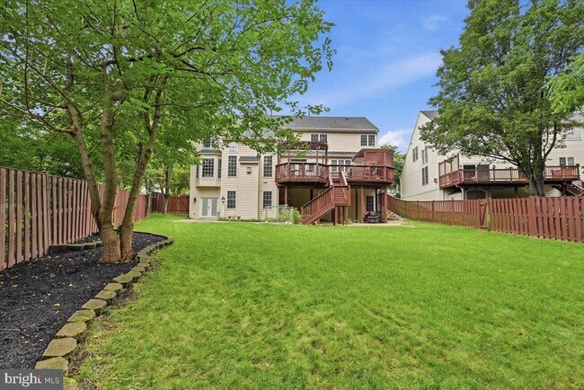 Building Photo - 9255 Bowers Brook Pl