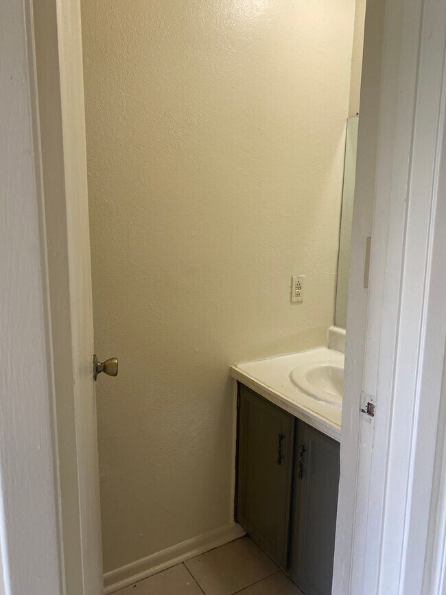 Building Photo - 1658 Starboard Dr