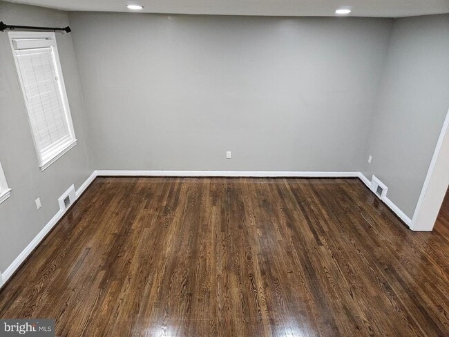 Building Photo - 1285 Cedarcroft Rd