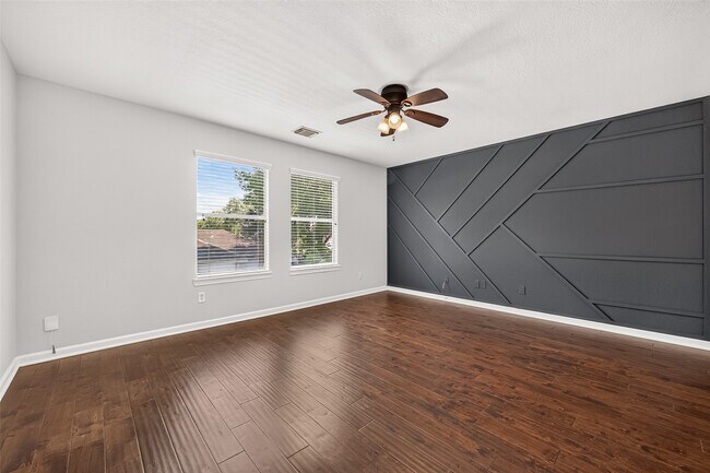 Building Photo - 6419 Paso Del Sol Dr