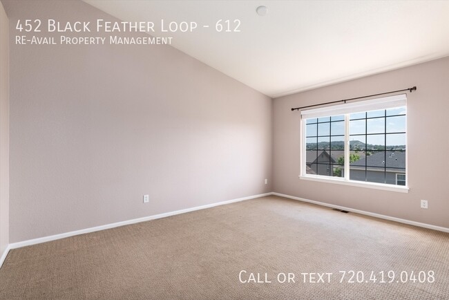 Building Photo - 452 Black Feather Loop