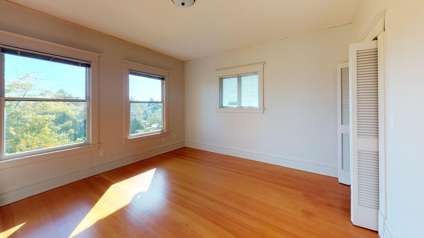 Building Photo - 806 N 48th St