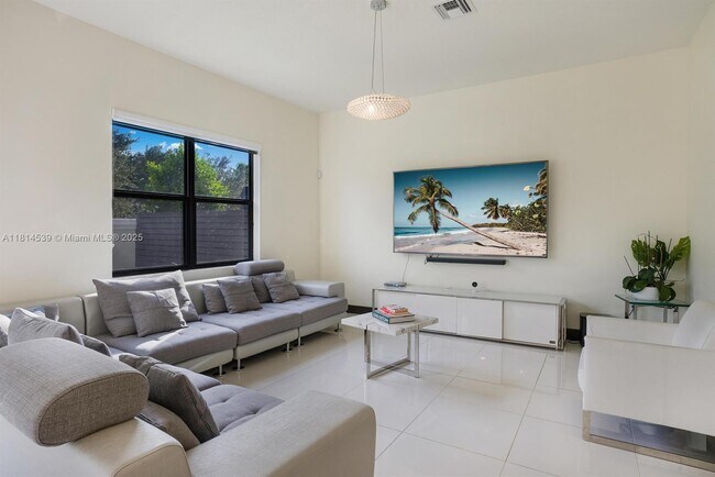 Building Photo - 8814 NW 154th Terrace