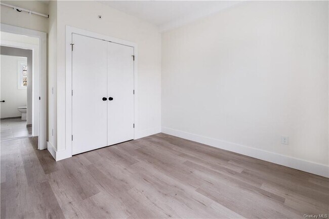 Building Photo - 202 Hooker Ave