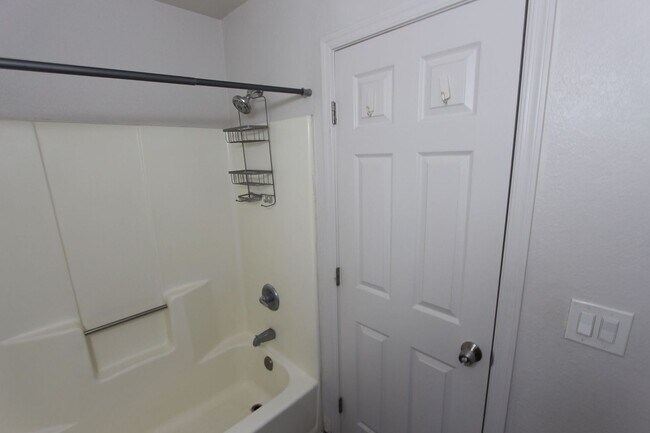 Building Photo - 1200 S Riordan Ranch St