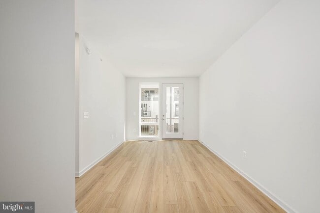 Building Photo - 2630 Neabsco Common Pl