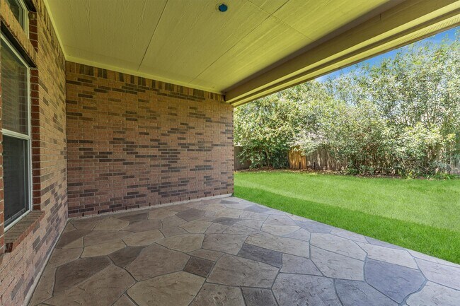 Building Photo - 14823 Yellow Begonia Dr