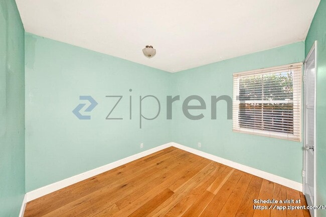 Building Photo - 61 S Katherine Dr