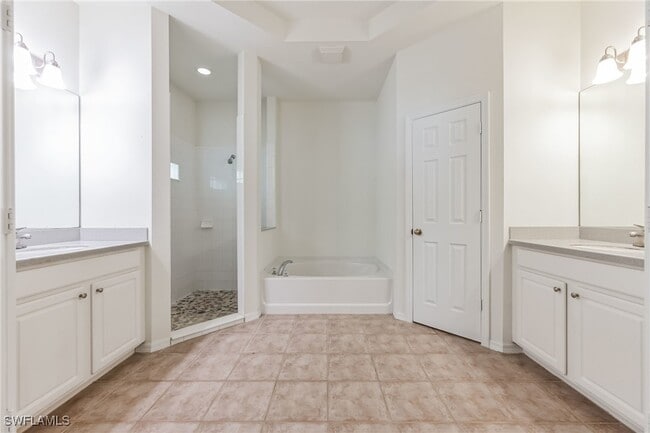 Building Photo - 8190 Silver Birch Way