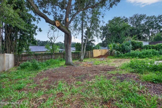Building Photo - 1040 Willow Cove Ct E