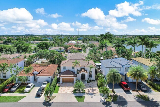 Building Photo - 5040 SW 159th Ave