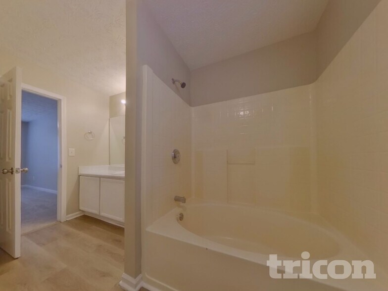 Building Photo - 10 Quarry Ct