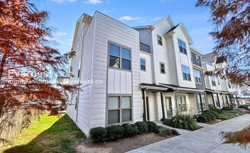 Building Photo - 208 Thompson Park Dr