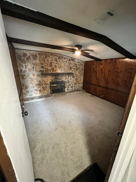 Building Photo - 2705 Eden Ct