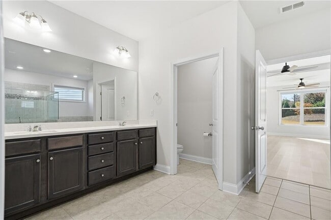 Building Photo - 7040 Ansley Pk Wy