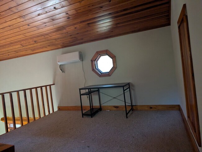 Building Photo - 6060 E Forest Trail Dr