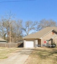 Building Photo - 16101 Echo Glen Dr