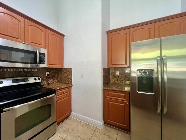 Building Photo - 16020 SW 91st Ct