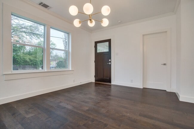 Building Photo - 4500 Avenue H