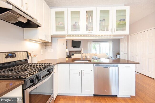 Building Photo - 3070 Madden Ct