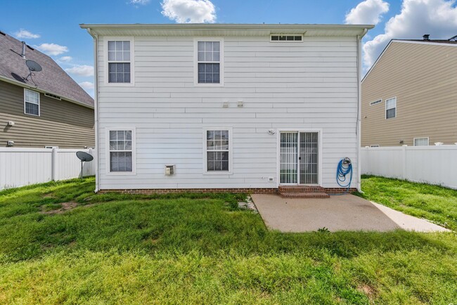 Building Photo - 1023 Snead Dr