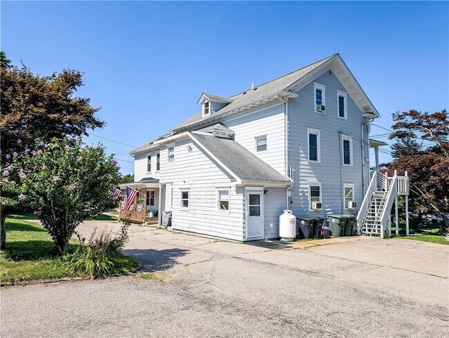 Building Photo - 432 Fairview Ave