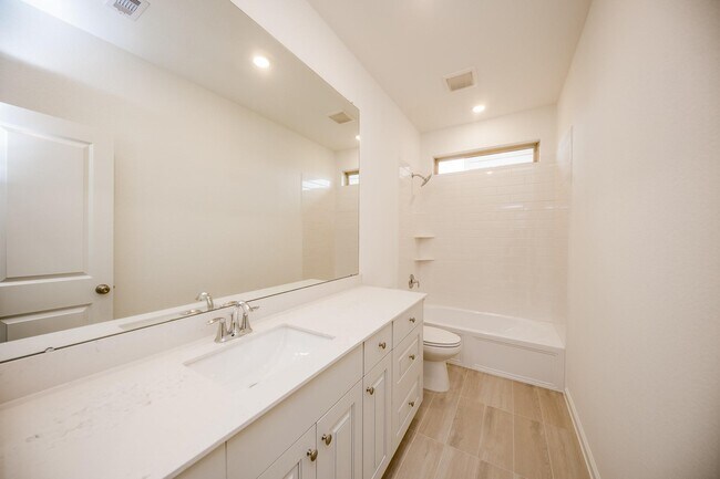 Building Photo - 3035 Ash Ray Dr