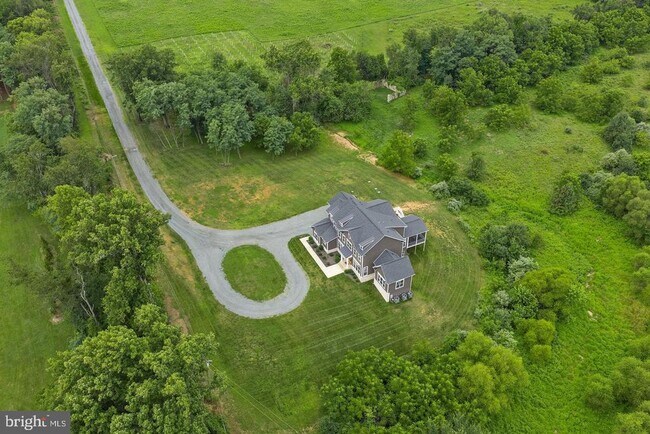 Building Photo - 38149 John Wolford Rd