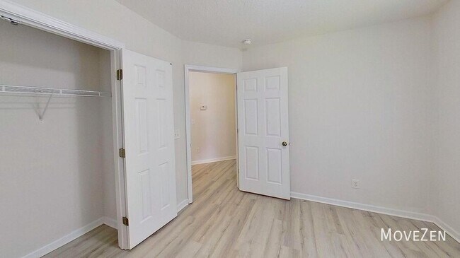 Building Photo - 1316 Ujamaa Dr