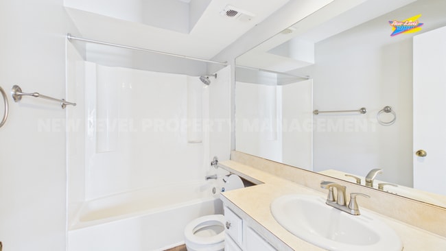 Building Photo - 1717 S Cypress St