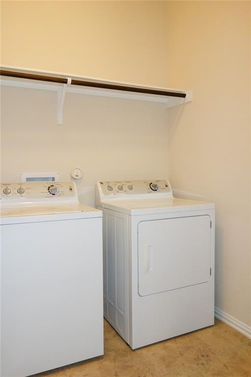 Building Photo - 3745 Bainbridge St