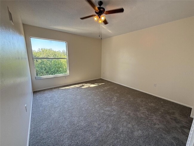 Building Photo - 12653 Longcrest Dr