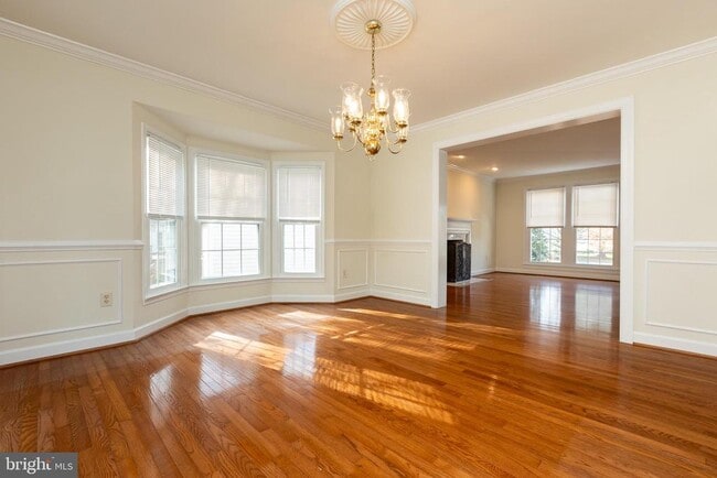 Building Photo - 14209 Floral Park Dr
