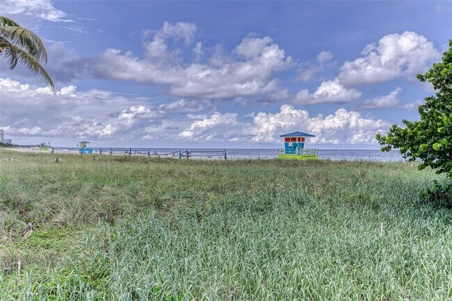 Building Photo - 2900 NE 14th Street Causeway